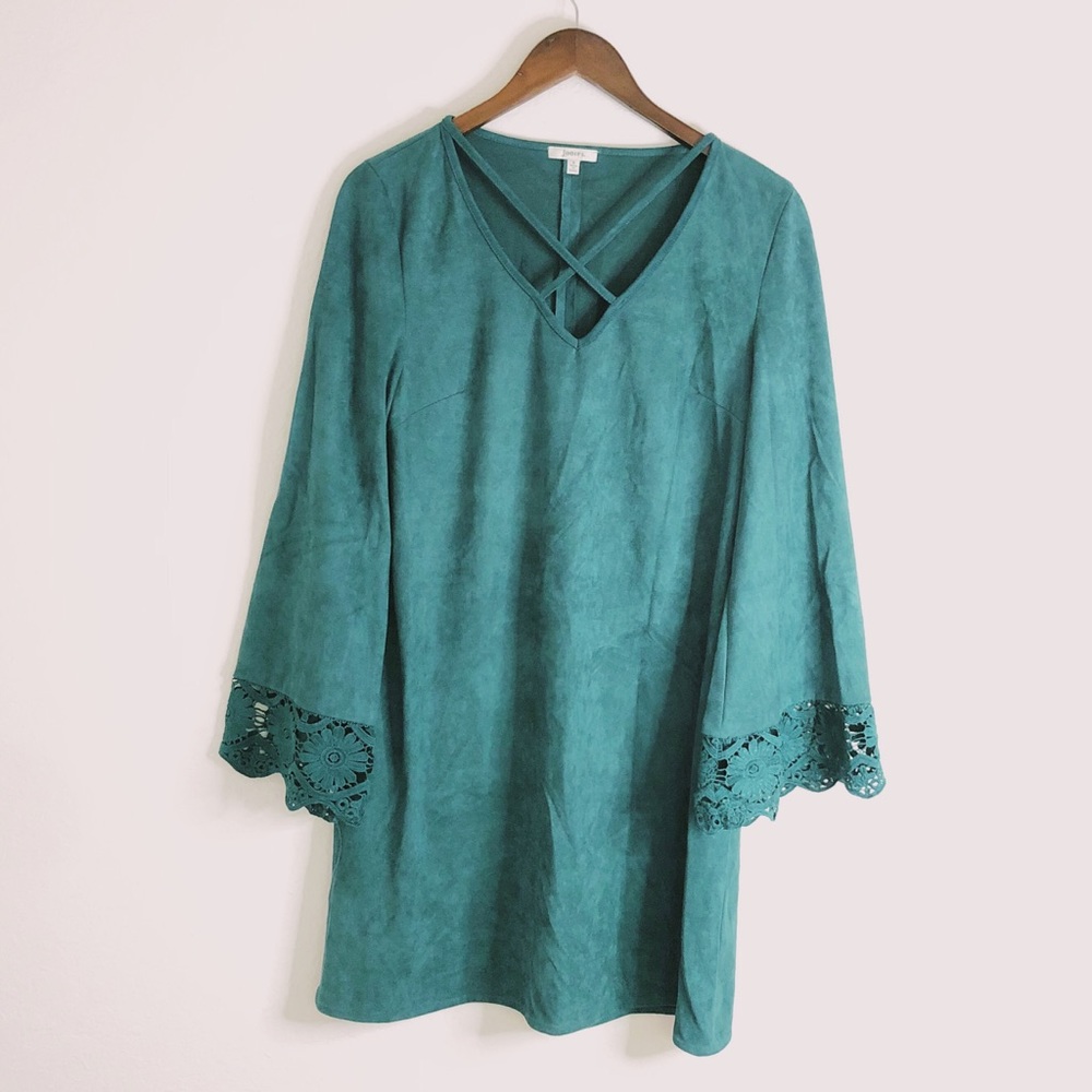 Criss cross flare sleeves boho festival dr…
